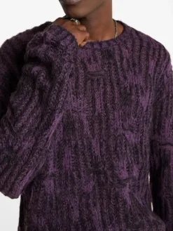 CURITIBA CREWNECK SWEATER