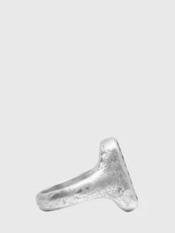 FEATURE RING WITH BLACK DIAMONDS