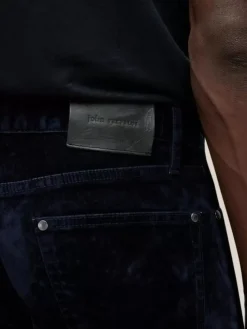 J702 - FLOCKED DENIM