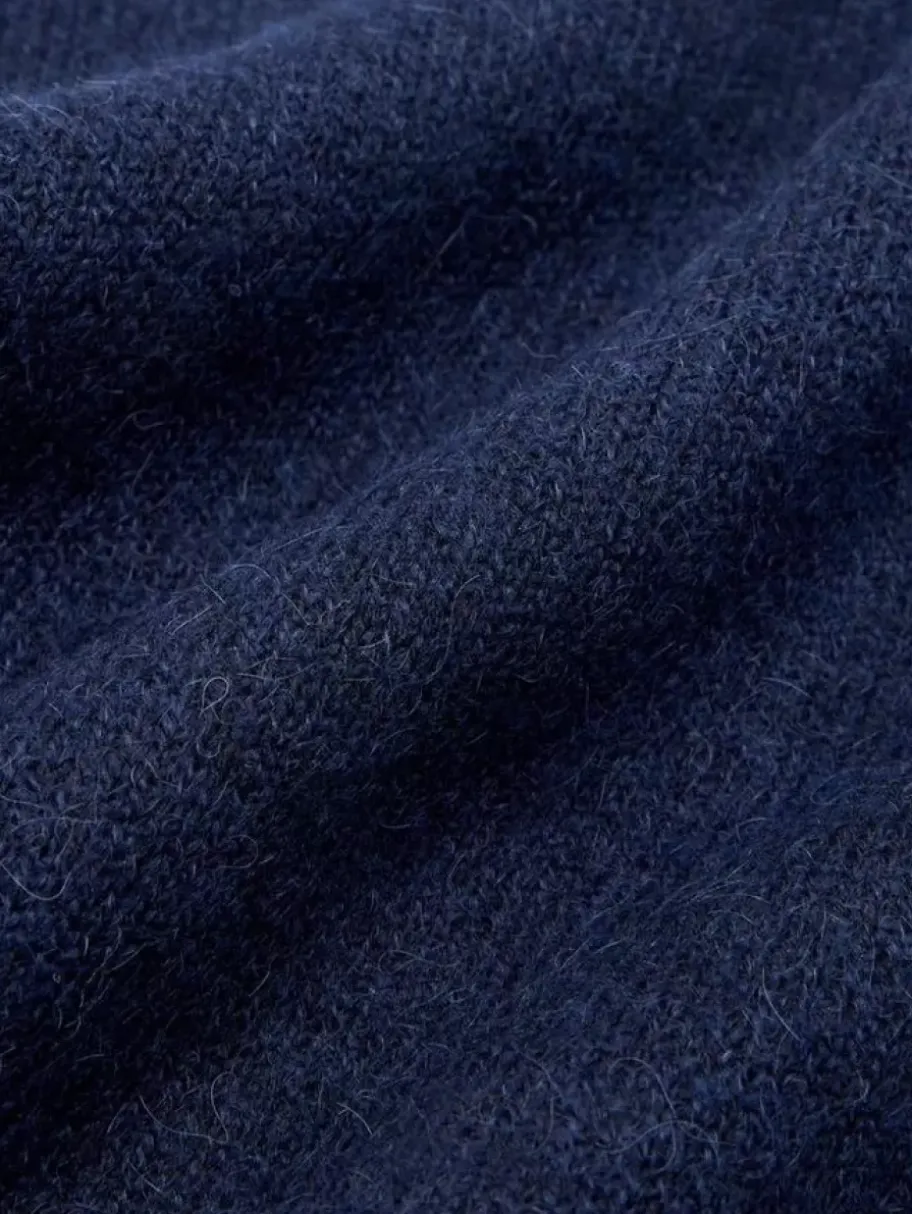 MARCUS SCARF