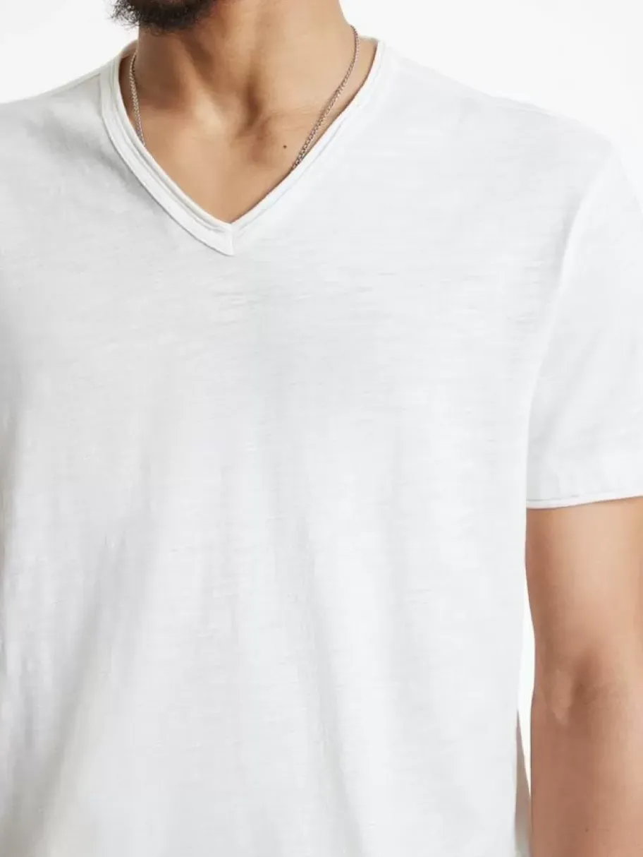 MILES V-NECK