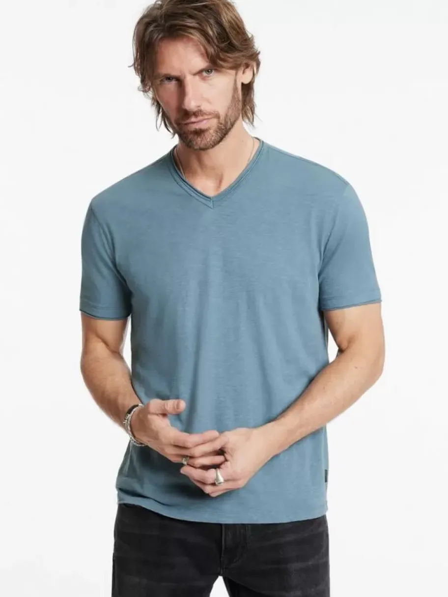 MILES V-NECK