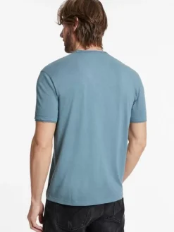 MILES V-NECK