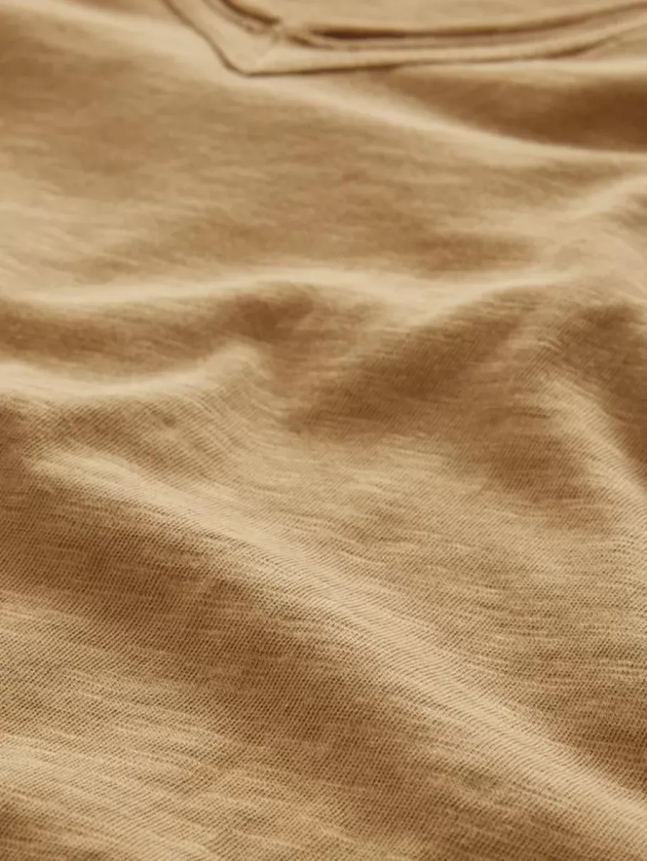 MILES V-NECK