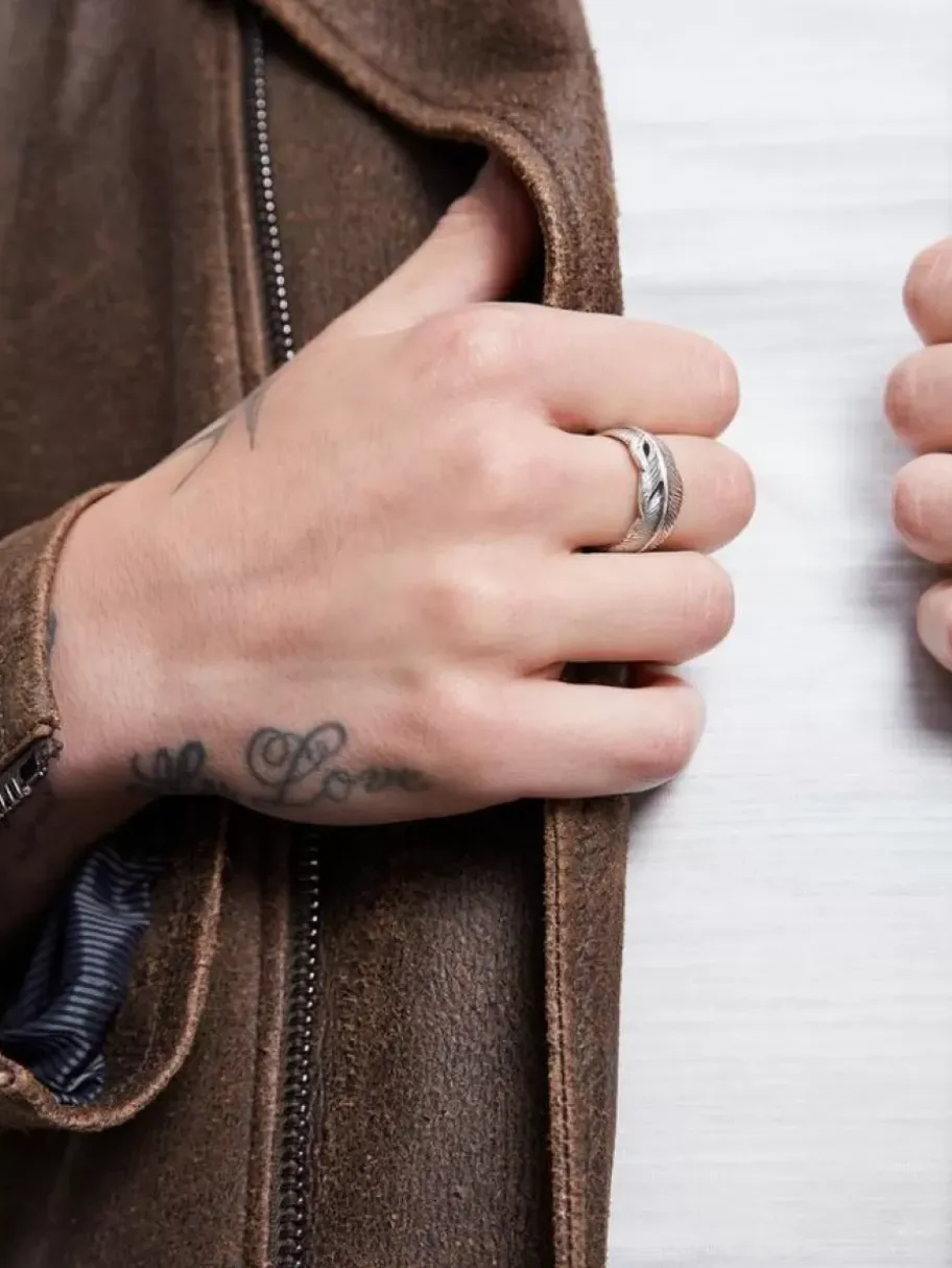 SILVER FEATHER RING